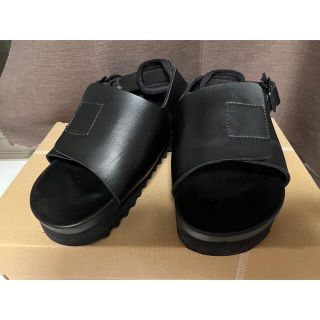 コモリ(COMOLI)の:CASE TABINARE SANDALS(サンダル)