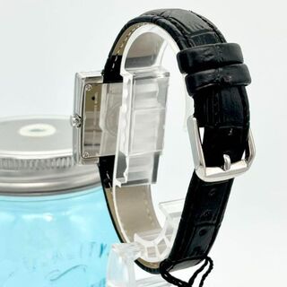 137 FENDI フェンディ時計　レディース腕時計　ズッカ　箱付き　シンプル