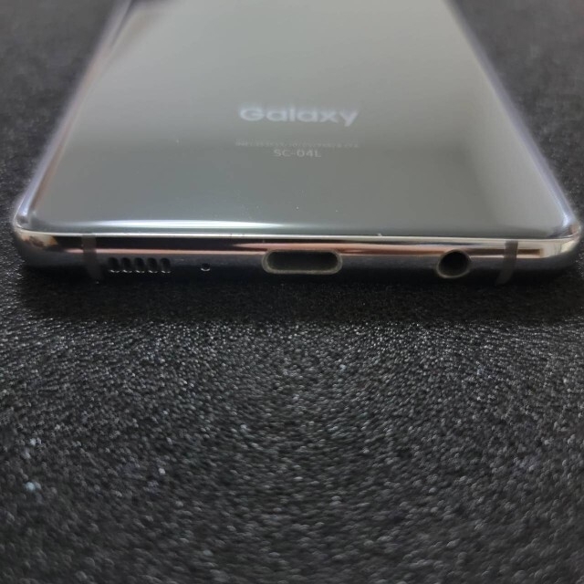 Galaxy(ギャラクシー)のGalaxy S10+ 本体 SC-04L ドコモ版(SIMロック解除済み) スマホ/家電/カメラのスマートフォン/携帯電話(スマートフォン本体)の商品写真