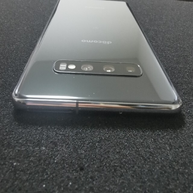 Galaxy(ギャラクシー)のGalaxy S10+ 本体 SC-04L ドコモ版(SIMロック解除済み) スマホ/家電/カメラのスマートフォン/携帯電話(スマートフォン本体)の商品写真