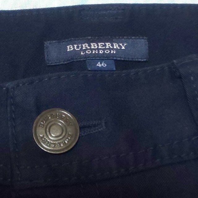 BURBERRY(バーバリー)のまいまい様専用こバーバリー レディースパンツ(XL) レディースのパンツ(カジュアルパンツ)の商品写真