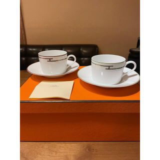 エルメス(Hermes)のエルメス　カップ&ソーサー2客セット新品！(グラス/カップ)