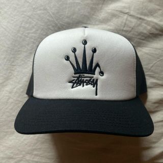 BLACK STUSSY CROWN STOCK TRUCKER CAP