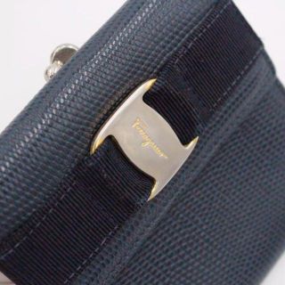 ✨美品✨フェラガモ 折り財布 がま口 ヴァラリボン リザード ネイビー ミニ財布