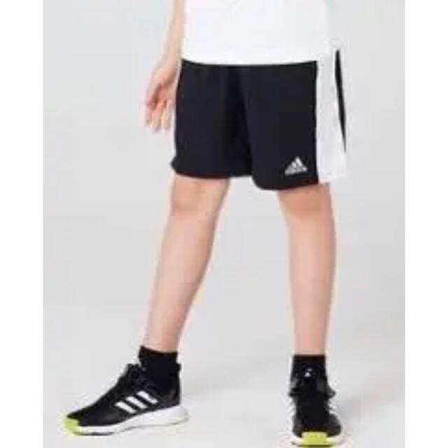 adidas(アディダス)の送料無料 新品 adidas スウェットクォーターパンツ 160 ブラック キッズ/ベビー/マタニティのキッズ服男の子用(90cm~)(パンツ/スパッツ)の商品写真