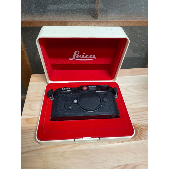 LEICA(ライカ)のライカ Leica M6 ブラック 箱あり スマホ/家電/カメラのカメラ(フィルムカメラ)の商品写真