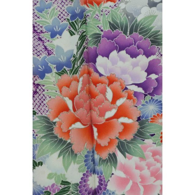 【Z5524】ＡＡお仕立て上がり正絹振袖　紫色地に花、絞り模様等 レディースの水着/浴衣(振袖)の商品写真