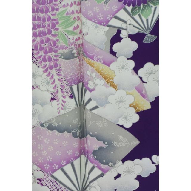 【Z5524】ＡＡお仕立て上がり正絹振袖　紫色地に花、絞り模様等 レディースの水着/浴衣(振袖)の商品写真
