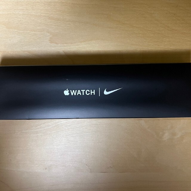 Apple(アップル)のm様専用　Apple Watch Nike SE （GPSモデル）40mm メンズの時計(腕時計(デジタル))の商品写真