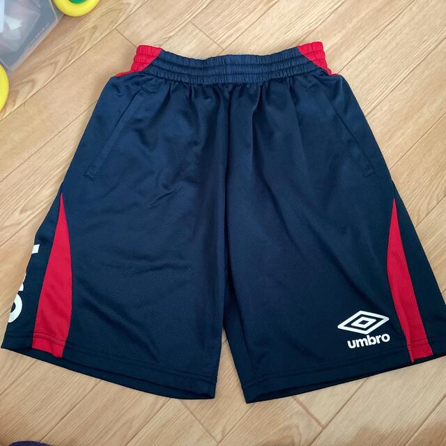 UMBRO(アンブロ)のアンブロ　umbro トレパン　ハーフパンツ　M スポーツ/アウトドアのサッカー/フットサル(ウェア)の商品写真