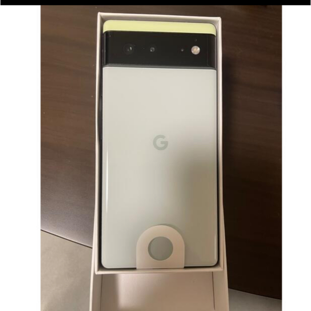 Google pixel6 緑 スマホ/家電/カメラのスマートフォン/携帯電話(スマートフォン本体)の商品写真