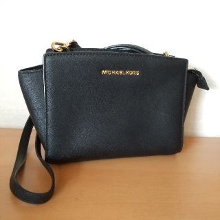 マイケルコース(Michael Kors)のマイケルコース　ショルダーバッグ黒　レザー(ショルダーバッグ)