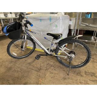 シマノ(SHIMANO)のシマノ　ジュニア自転車　22インチ　ギア切り替え(自転車本体)