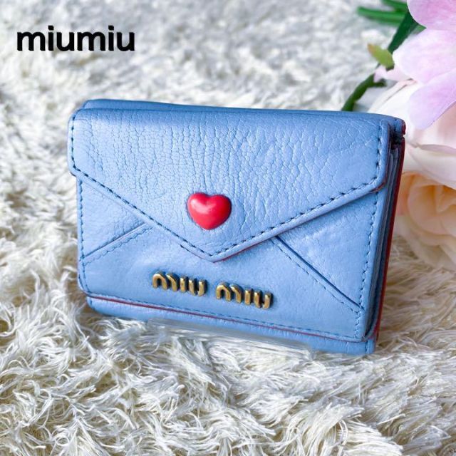 大人気✨MIUMIU 三つ折り財布 マドラス ラブレター くすみピンク-