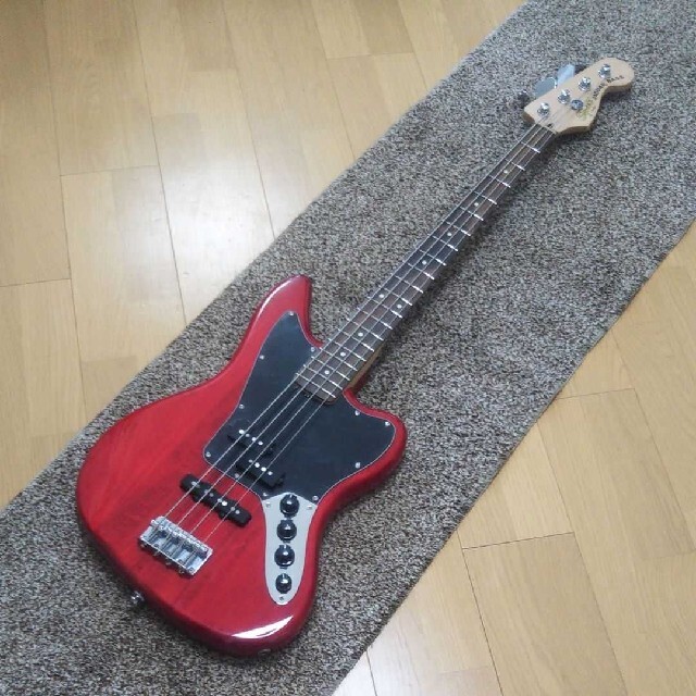 Fender(フェンダー)のSquier Jaguar Active bass 楽器のベース(エレキベース)の商品写真