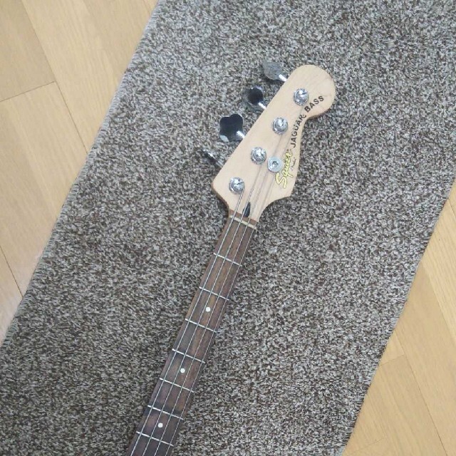 Fender(フェンダー)のSquier Jaguar Active bass 楽器のベース(エレキベース)の商品写真