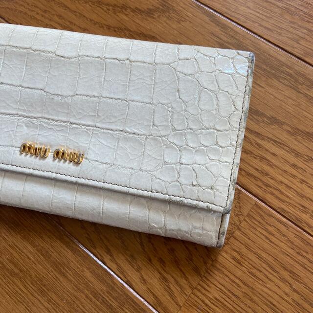 miumiu(ミュウミュウ)の週末値下げ！miumiu クロコダイル　長財布 レディースのファッション小物(財布)の商品写真