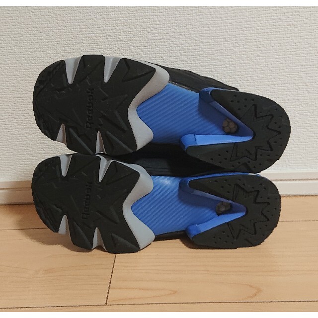 Reebok(リーボック)の23.5 美品 Reebok  INSTAPUMP FURY OG NM レディースの靴/シューズ(スニーカー)の商品写真