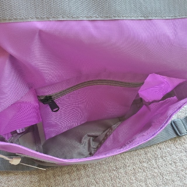 AIGLE(エーグル)のAIGLE エーグル 紫 ショルダーバッグ レディースのバッグ(ショルダーバッグ)の商品写真