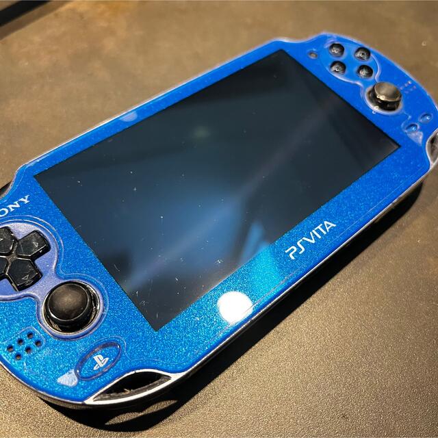 PlayStation Vita(プレイステーションヴィータ)のPlayStationVita ブルー PCH-1000 Blue  本体 エンタメ/ホビーのゲームソフト/ゲーム機本体(携帯用ゲーム機本体)の商品写真