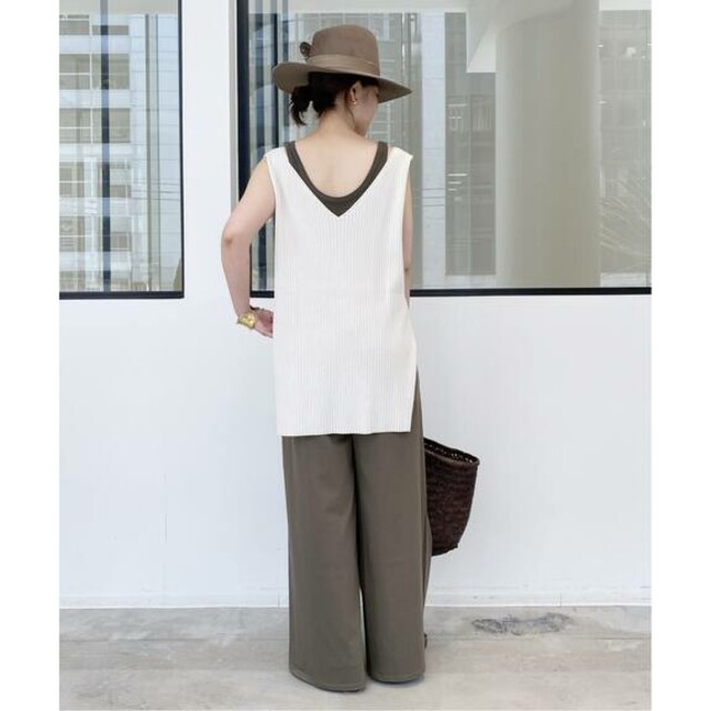 L'Appartement DEUXIEME CLASSE(アパルトモンドゥーズィエムクラス)の【TOTEME/トーテム】RIB N/S TOPS レディースのトップス(カットソー(半袖/袖なし))の商品写真