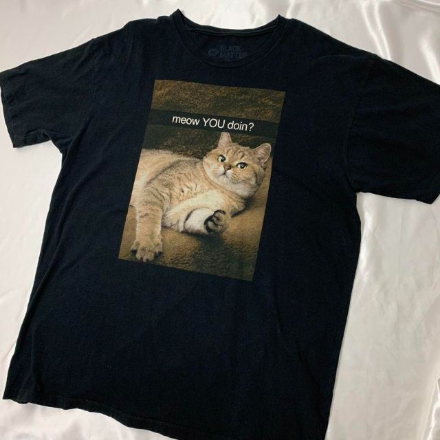 良デザイン OLD アニマルプリントTシャツ 猫 キャット ユニセックス 古着 メンズのトップス(Tシャツ/カットソー(半袖/袖なし))の商品写真