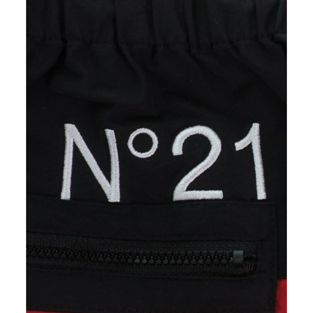 N°21(ヌメロヴェントゥーノ)のNﾟ 21 ヌメロヴェントゥーノ ショートパンツ -(M位) 赤 【古着】【中古】 メンズのパンツ(ショートパンツ)の商品写真