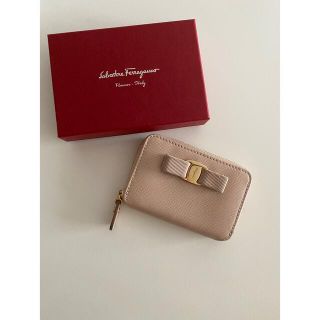 サルヴァトーレフェラガモ(Salvatore Ferragamo)のフェラガモ　コインケース  ヴァラリボン ビスクベージュ (コインケース/小銭入れ)