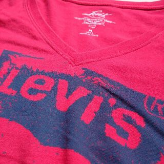 リーバイス(Levi's)のきゅんきゅん様専用:Levis Vネックティーシャツ(Tシャツ(半袖/袖なし))