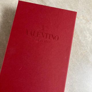 ヴァレンティノガラヴァーニ(valentino garavani)のヴァレンチノ新品未使用(サンダル)