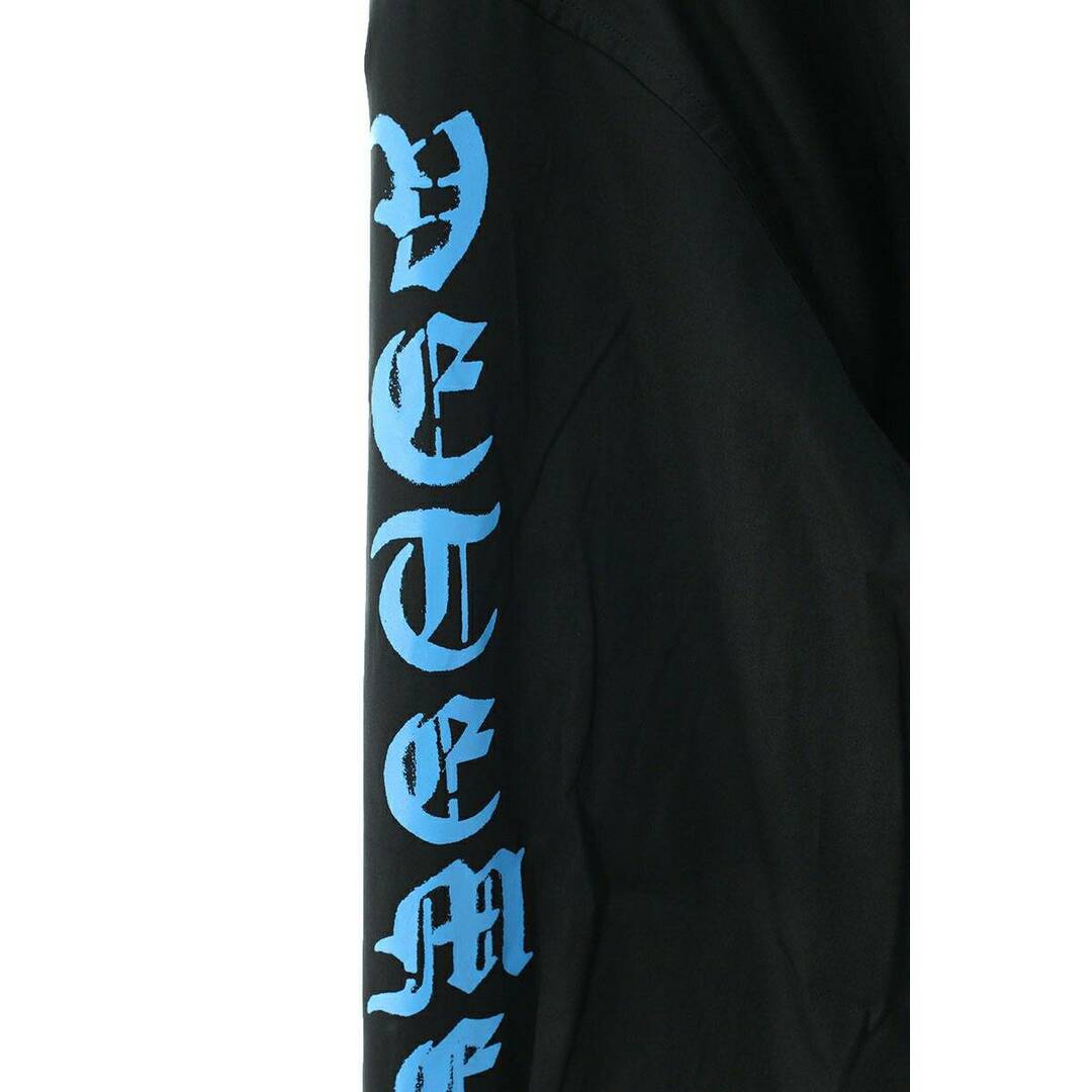 セール特価 VETEMENTS - XS メンズ ダブルアナーキープリントシャツ セール特価 VETEMENTS - XS メンズ ダブルアナーキープリントシャツ