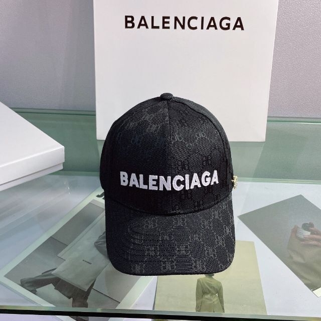 新品BALENCIAGA　キャップ 帽子 男女兼用