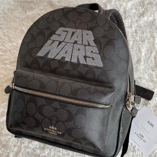 コーチ(COACH)の未使用 定価5万超 コーチ スターウォーズ シグネチャー リュック 黒 デカロゴ(バッグパック/リュック)