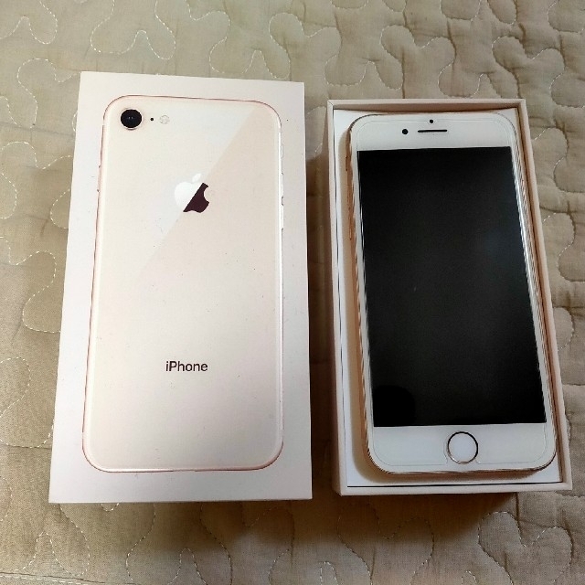 iPhone8 64GB スマホ/家電/カメラのスマートフォン/携帯電話(スマートフォン本体)の商品写真