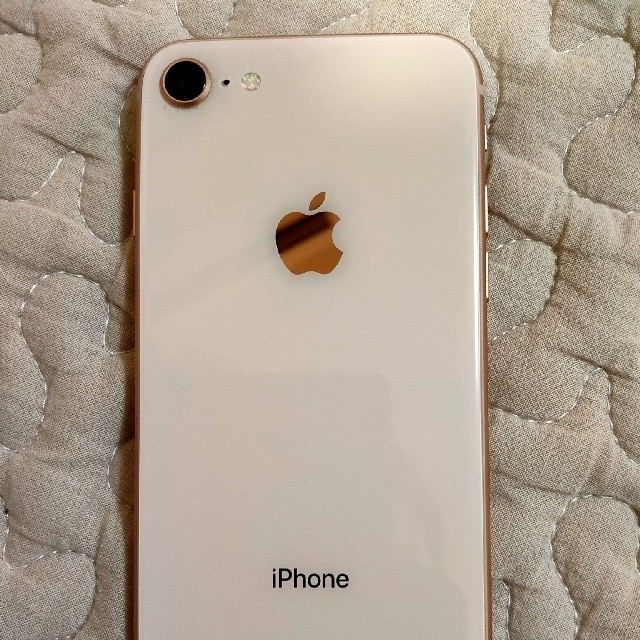 iPhone8 64GB スマホ/家電/カメラのスマートフォン/携帯電話(スマートフォン本体)の商品写真