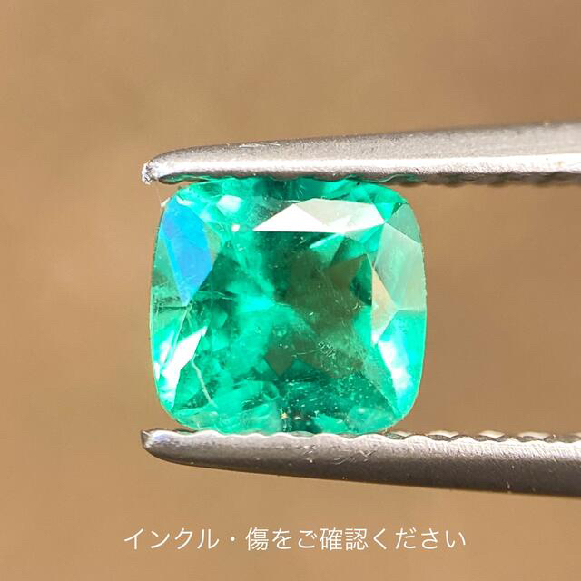 【ご専用】エメラルド ルース コロンビア産 0.53ct ハンドメイドの素材/材料(各種パーツ)の商品写真