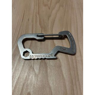 LEATHERMAN のカラナビ２つで1,000円‼️(その他)