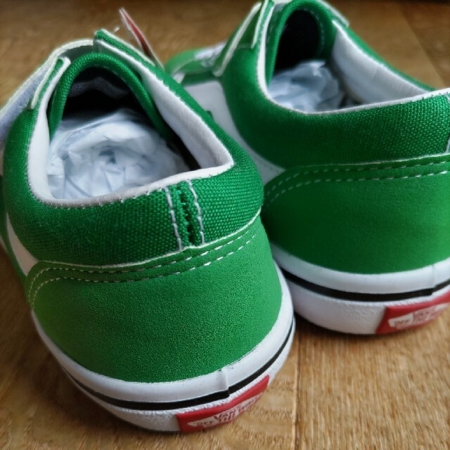 VANS(ヴァンズ)のvansスニーカー21 キッズ/ベビー/マタニティのキッズ靴/シューズ(15cm~)(スニーカー)の商品写真