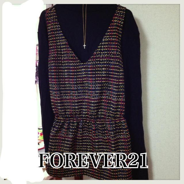 FOREVER 21(フォーエバートゥエンティーワン)のforever21ツイード風トップス レディースのトップス(カットソー(半袖/袖なし))の商品写真