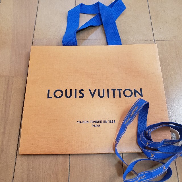 LOUIS VUITTON(ルイヴィトン)の紙袋・リボン レディースのバッグ(ショップ袋)の商品写真