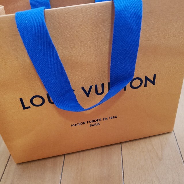 LOUIS VUITTON(ルイヴィトン)の紙袋・リボン レディースのバッグ(ショップ袋)の商品写真