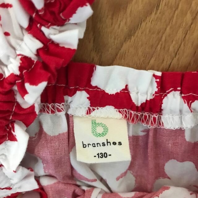 Branshes(ブランシェス)の[再値下げ]ブランシェス　ワンピース　赤　花柄　サイズ　130 キッズ/ベビー/マタニティのキッズ服女の子用(90cm~)(ワンピース)の商品写真