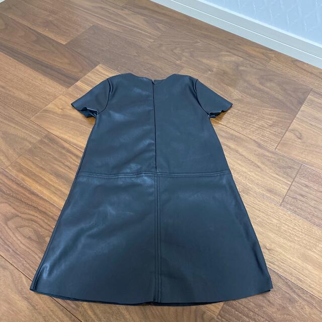 ZARA(ザラ)のザラ　フェイクレザー　ワンピース キッズ/ベビー/マタニティのキッズ服女の子用(90cm~)(ワンピース)の商品写真