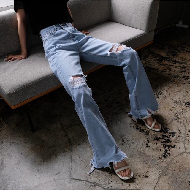 felim HEM FLARE JEANS デニム レディースのパンツ(デニム/ジーンズ)の商品写真