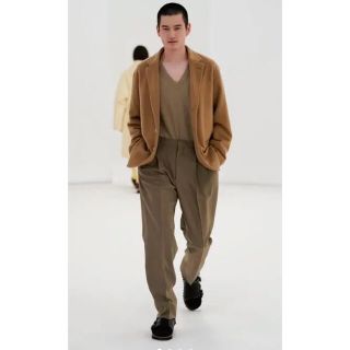 オーラリー(AURALEE)のauralee　BLUEFACED WOOL WIDE SLACKS 専用(スラックス)