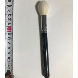 セフォラ(Sephora)のzoeva 105 luxe highlight brushブラシ(チーク/フェイスブラシ)