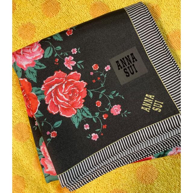 ANNA SUI(アナスイ)のアナスイ  シルクスカーフ　薔薇　蝶々柄 レディースのファッション小物(バンダナ/スカーフ)の商品写真