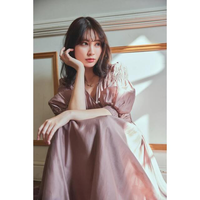 Her lip to(ハーリップトゥ)のHer lip to Airy Volume Sleeve Dress レディースのワンピース(ロングワンピース/マキシワンピース)の商品写真