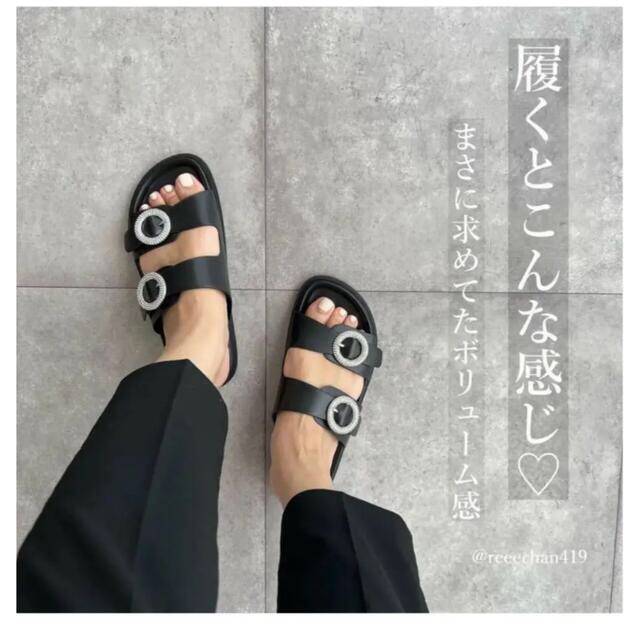 新品　ZARA  ブラックラインストーン バックル フラットスライドサンダル