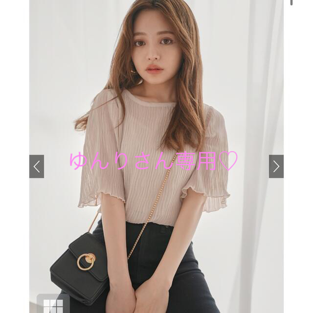 GRL(グレイル)の☆美品☆ キャミソール付き波プリーツプルオーバー レディースのトップス(Tシャツ(半袖/袖なし))の商品写真